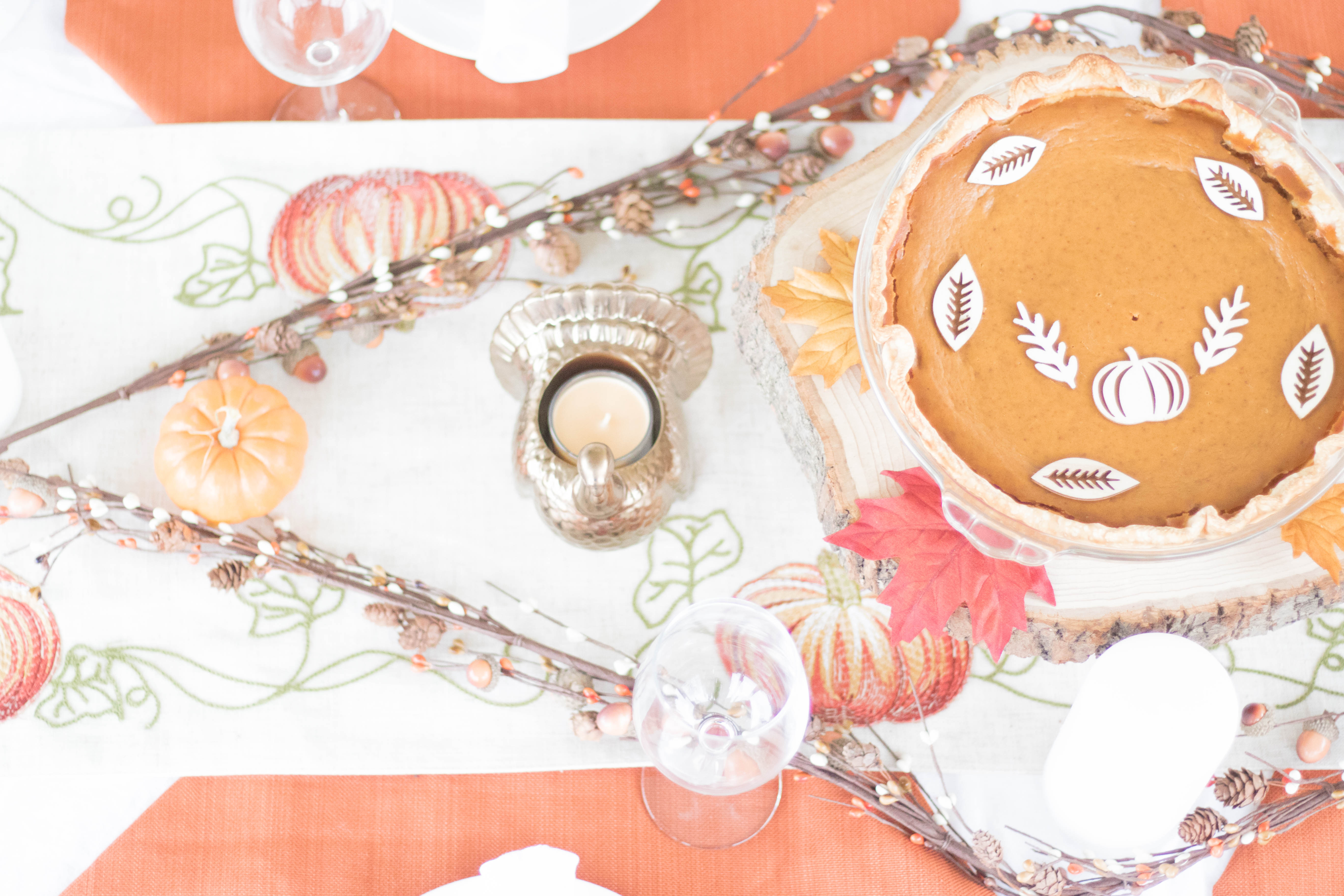 Simple Thanksgiving Tablescape-SimpleThanksgivingTablescape-Simple-Thanksgiving-Tablescape