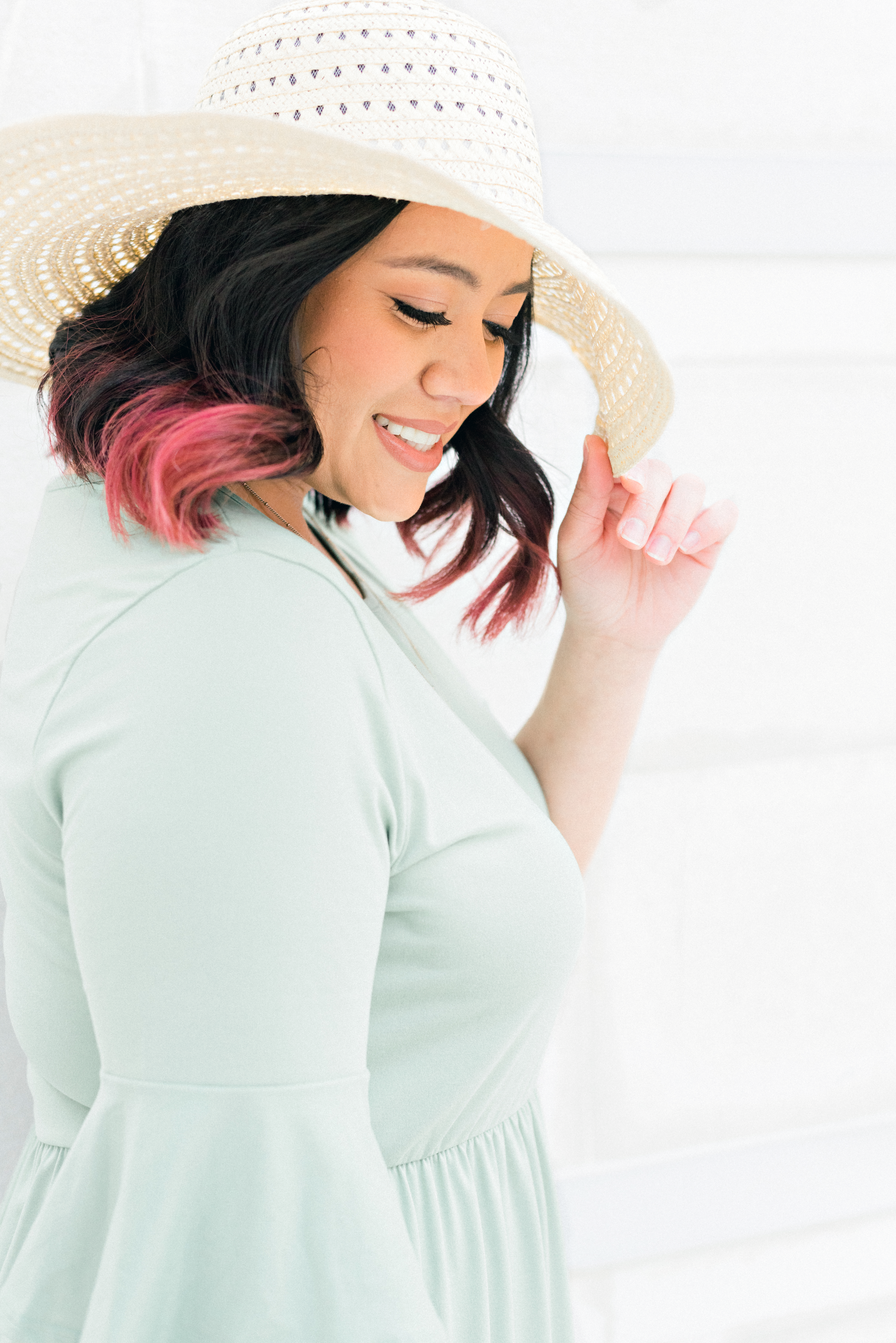 The Mint Sweater- Blog- Accepting Your Body and Overcoming the Struggles of Your Life-Long Body Positivity Journey- body-positivity-self-love-love your body.